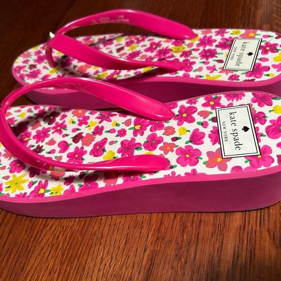 kate spade Bright Pink Floral Platform Flip Flops - Picture 4 of 8